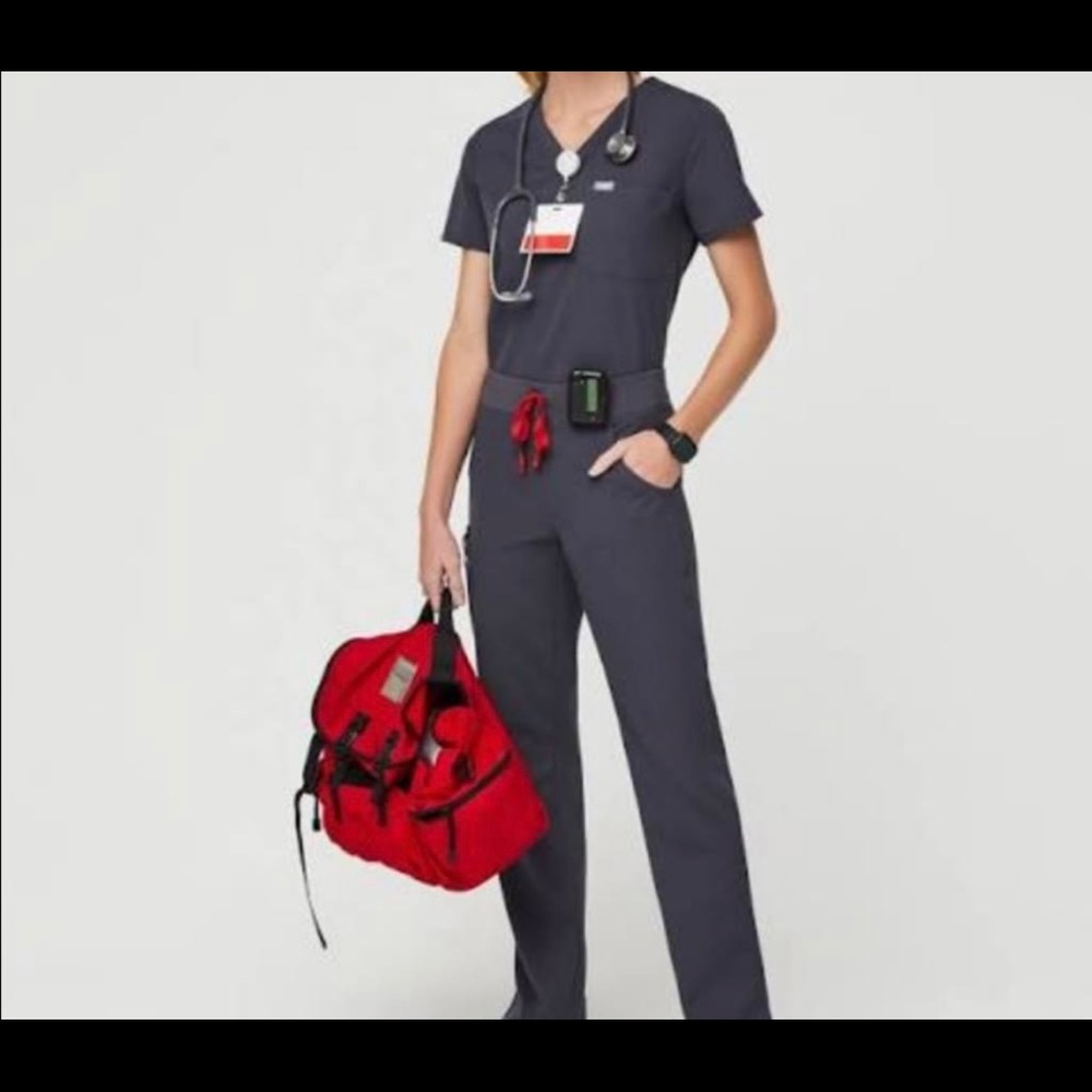 Brand new figs scrubs